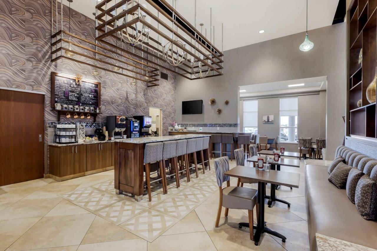 Best Western Plus St. John'S Airport Hotel And Suites Dış mekan fotoğraf